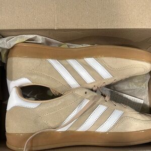 BEIGE GAZELLE SNEAKERS-NEW IN BOX